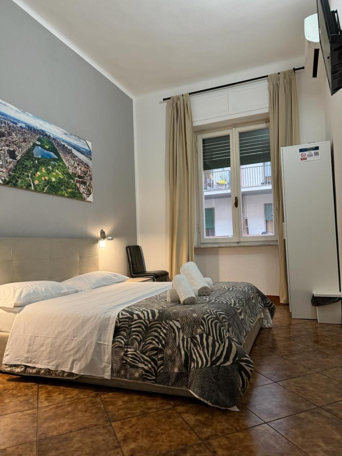Crown Guest House Pise Extérieur photo