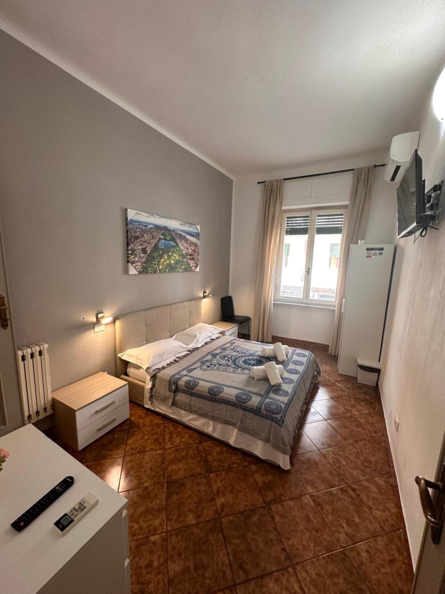 Crown Guest House Pise Extérieur photo