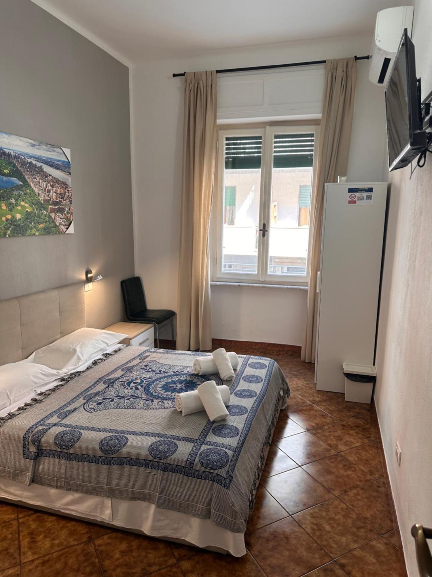 Crown Guest House Pise Extérieur photo