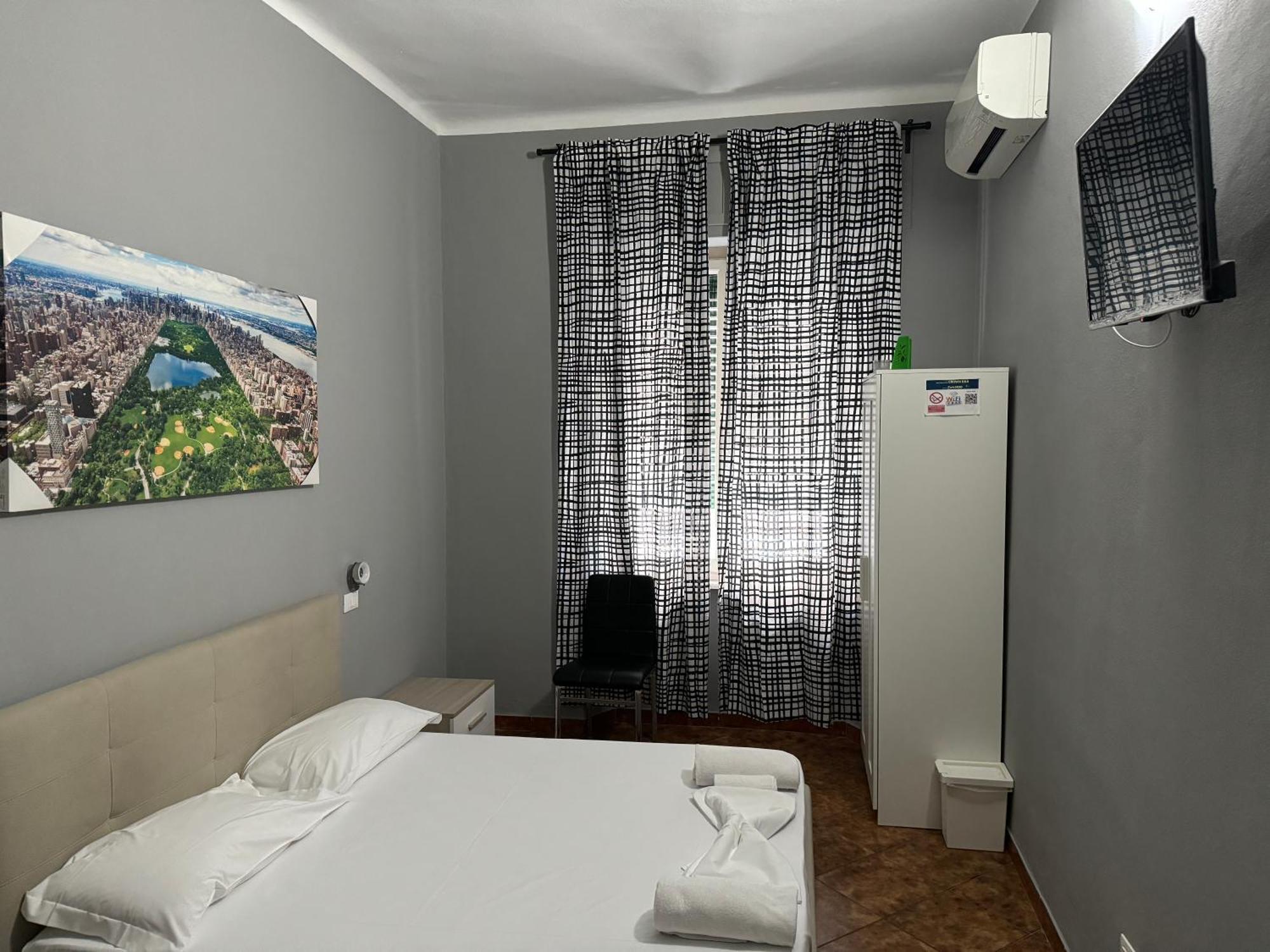 Crown Guest House Pise Extérieur photo